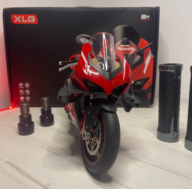 Ducati Superleggera V4 1:6 – Smoke Edition