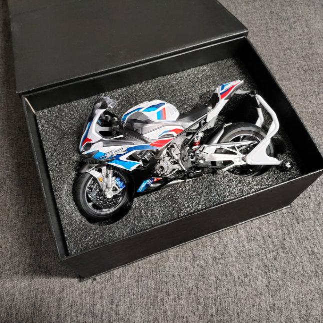 BMW M1000RR 1:9